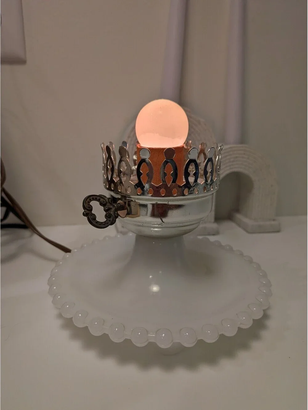 Vintage Milk Glass Table Lamp Ring Base Works Vtg MCM Cottage Core Whimsical
